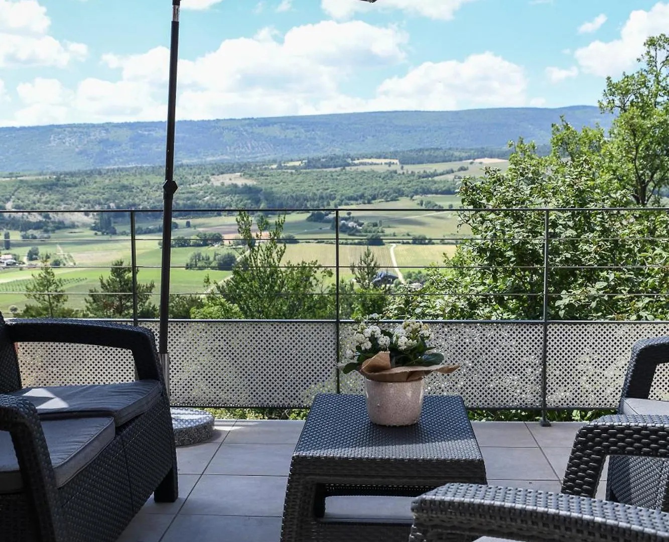 Hotel Domaine Du Val De Sault Sault-de-Vaucluse
